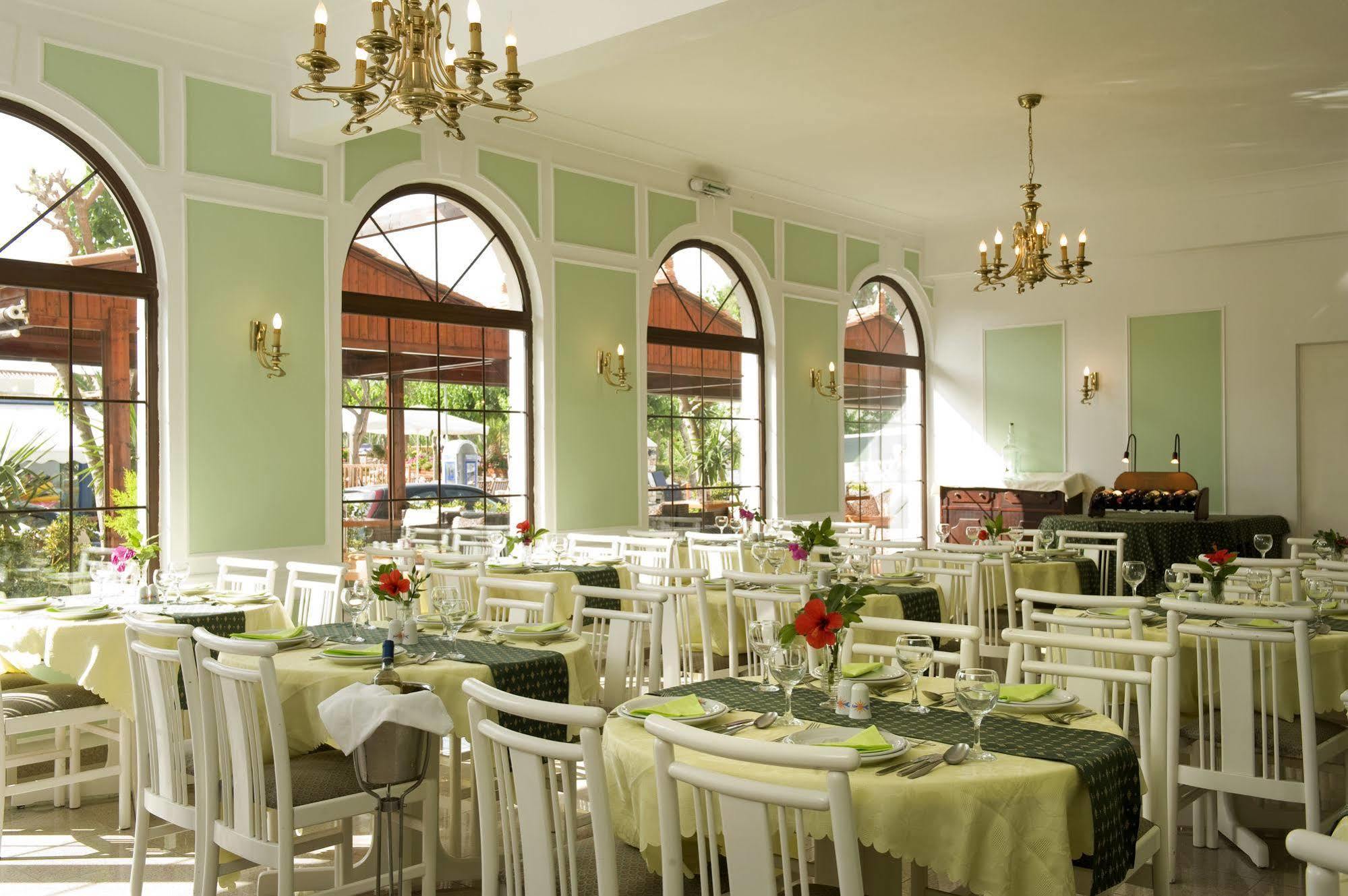 Hotel Axos Platanes  Restaurant foto